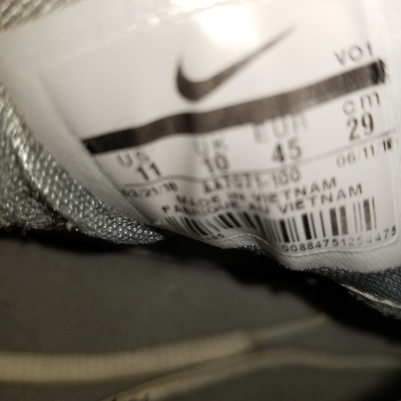 !!!!!!*SOLD*!!!!!!!!Kyrie flytrap white - Picture 8 of 8